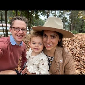 Meet your Posher, Raha